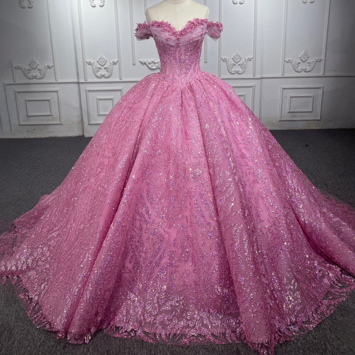 Exquisite Tulle V-neck Off the Shoulder Appliqued Quinceanera Dress