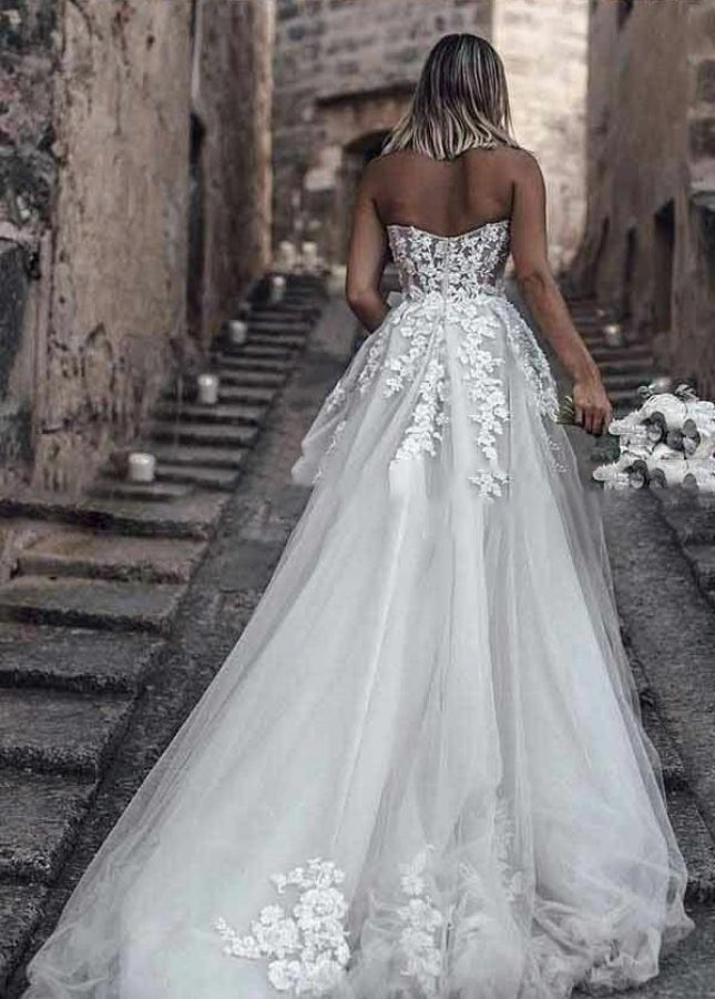 A-line Tulle Skirt Floral Lace Sweetheart Wedding Dresses Backless