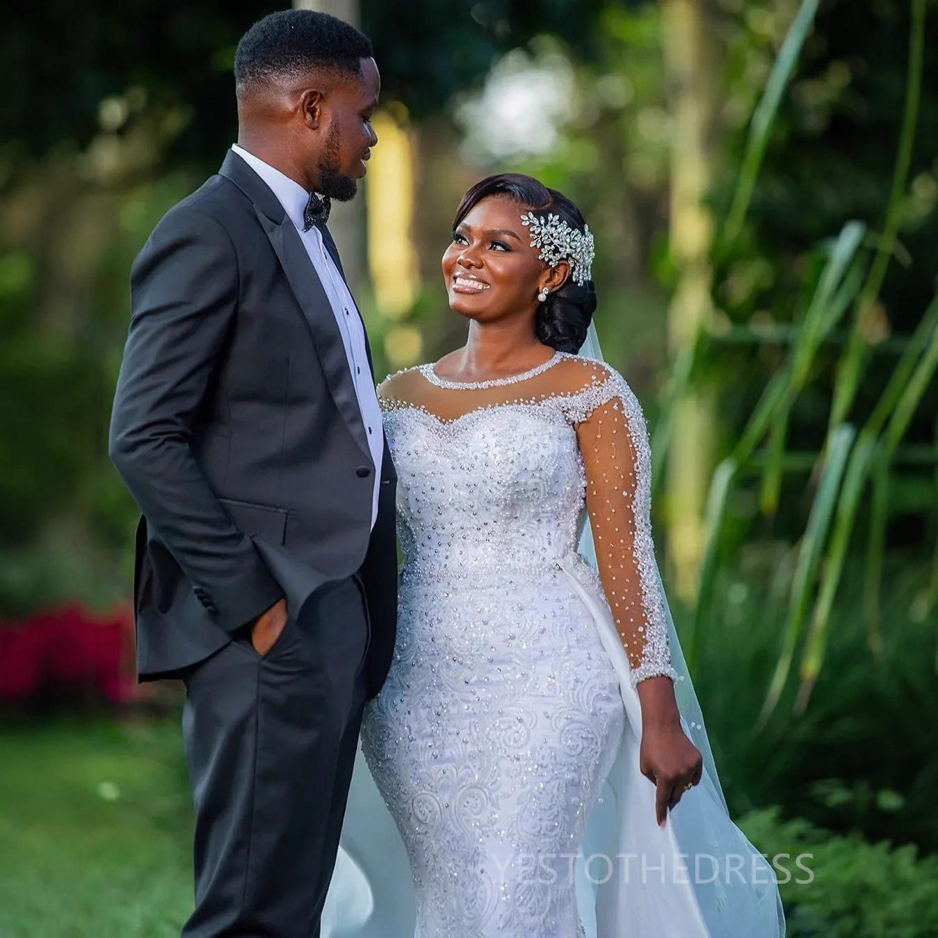 Elegant Rhinestone-Embellished Sheath Wedding Dress with Train