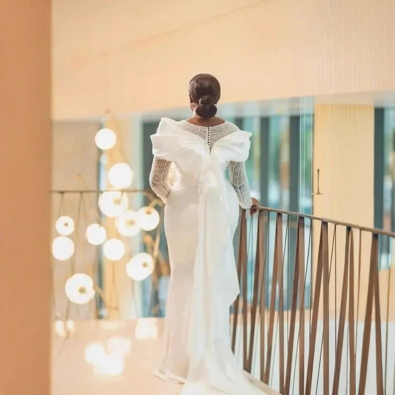 Elegant Lace Long-Sleeved Wedding Dress