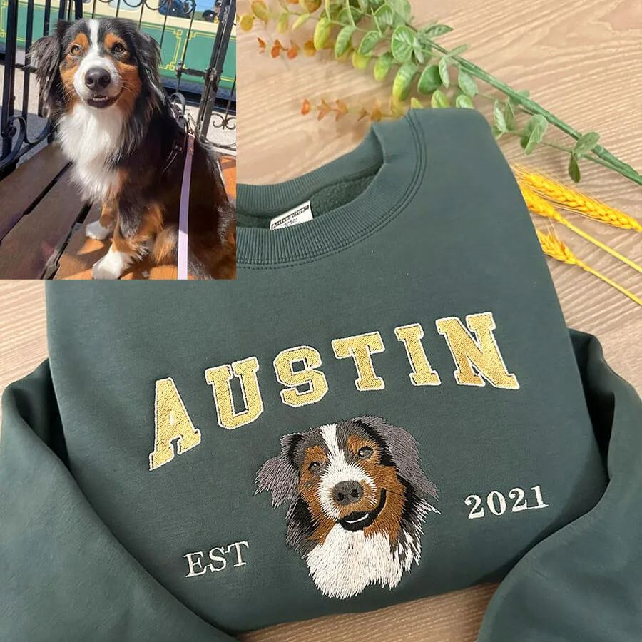 Custom pet-themed hoodies, embroidered with pet names, personalized pet portrait sweatshirts, preppy style hoodies.
