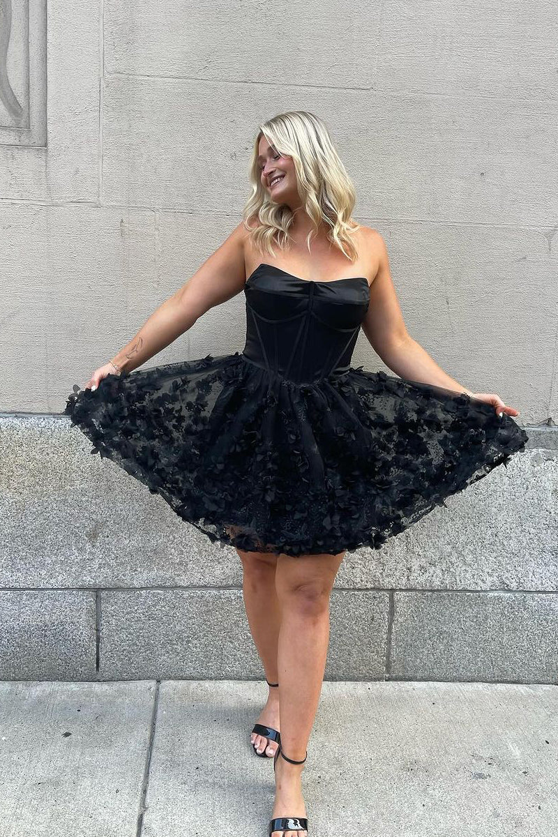 Cute A Line Sweetheart Black Lace Short Homecoming Dressees