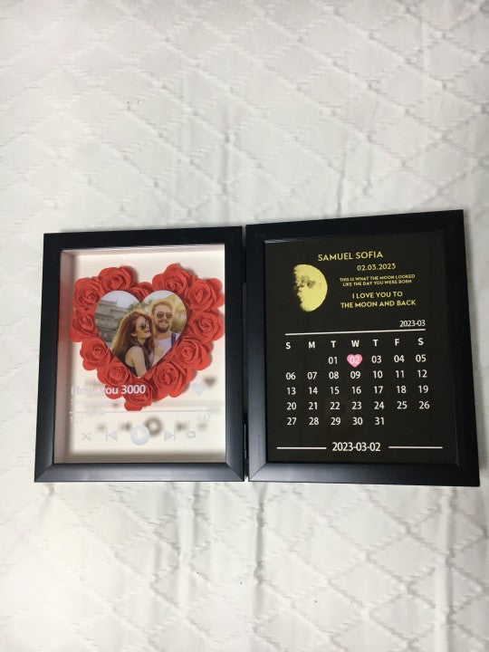 (Heart With Song) Custom Flowers Frame with REAL MOON PHASE Anniversary Calendar