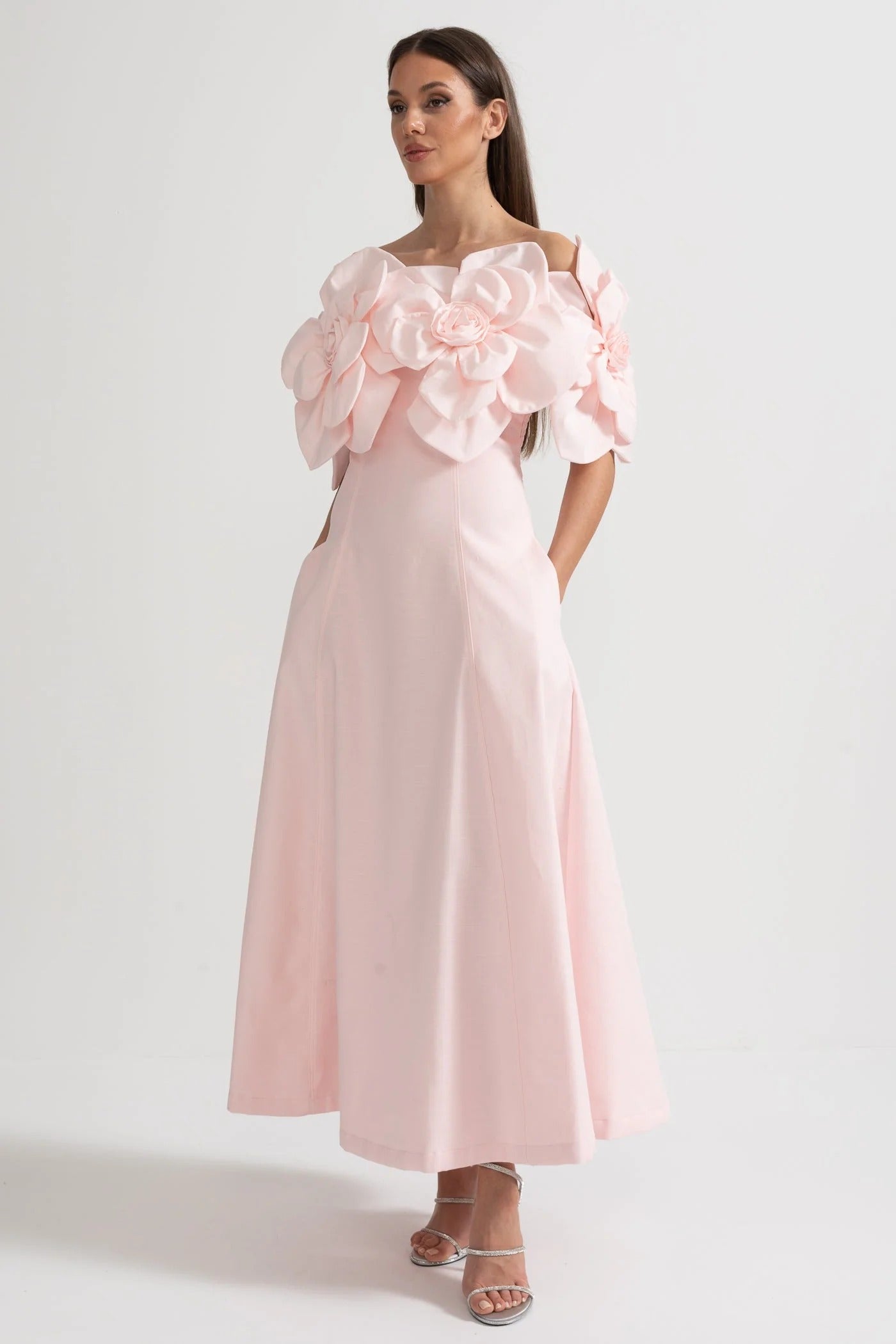 Off-the-Shoulder Midi Dress Adorned with Large Floral Fabric Patterns