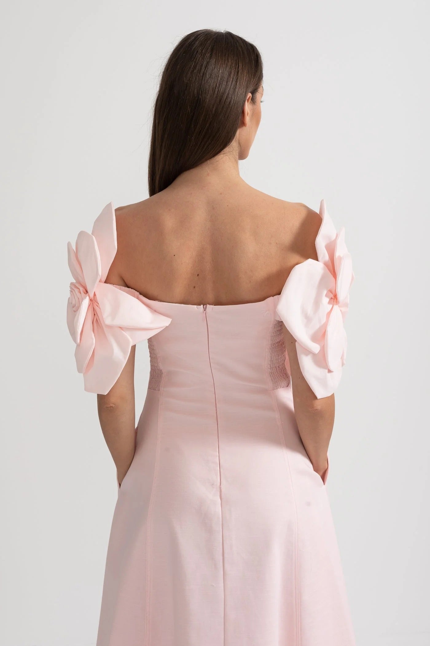 Off-the-Shoulder Midi Dress Adorned with Large Floral Fabric Patterns