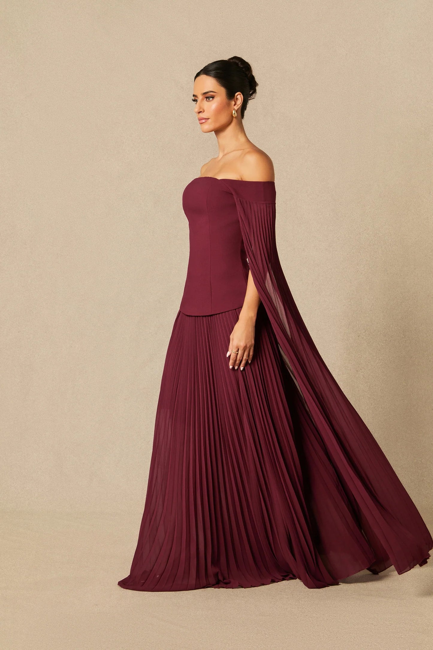 2 Piece Set Off-Shoulder Pleated Chiffon Cape Top & Maxi Skirt