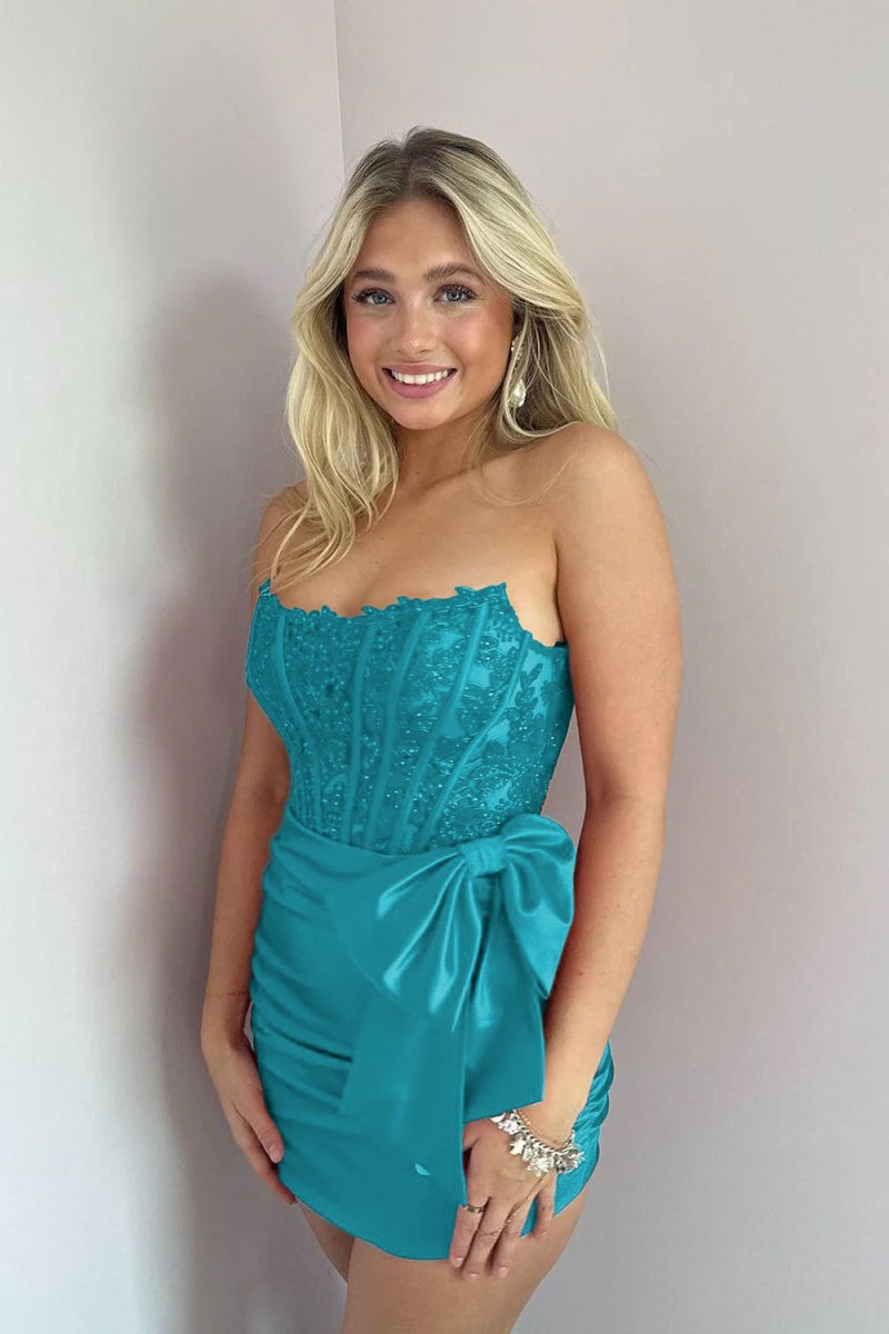 Strapless Appliques Ruched Homecoming Dress with Bow